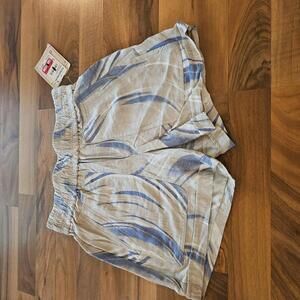 Democracy Women's Lightweight Shorts - Size Small‎